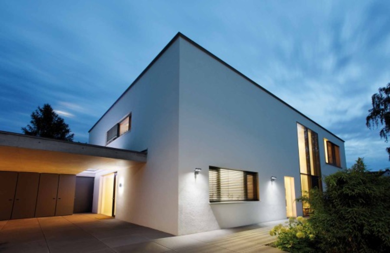 Außen­beleuchtung bei Haus- u. Gebäudetechnik Theuermeister in Zeitz